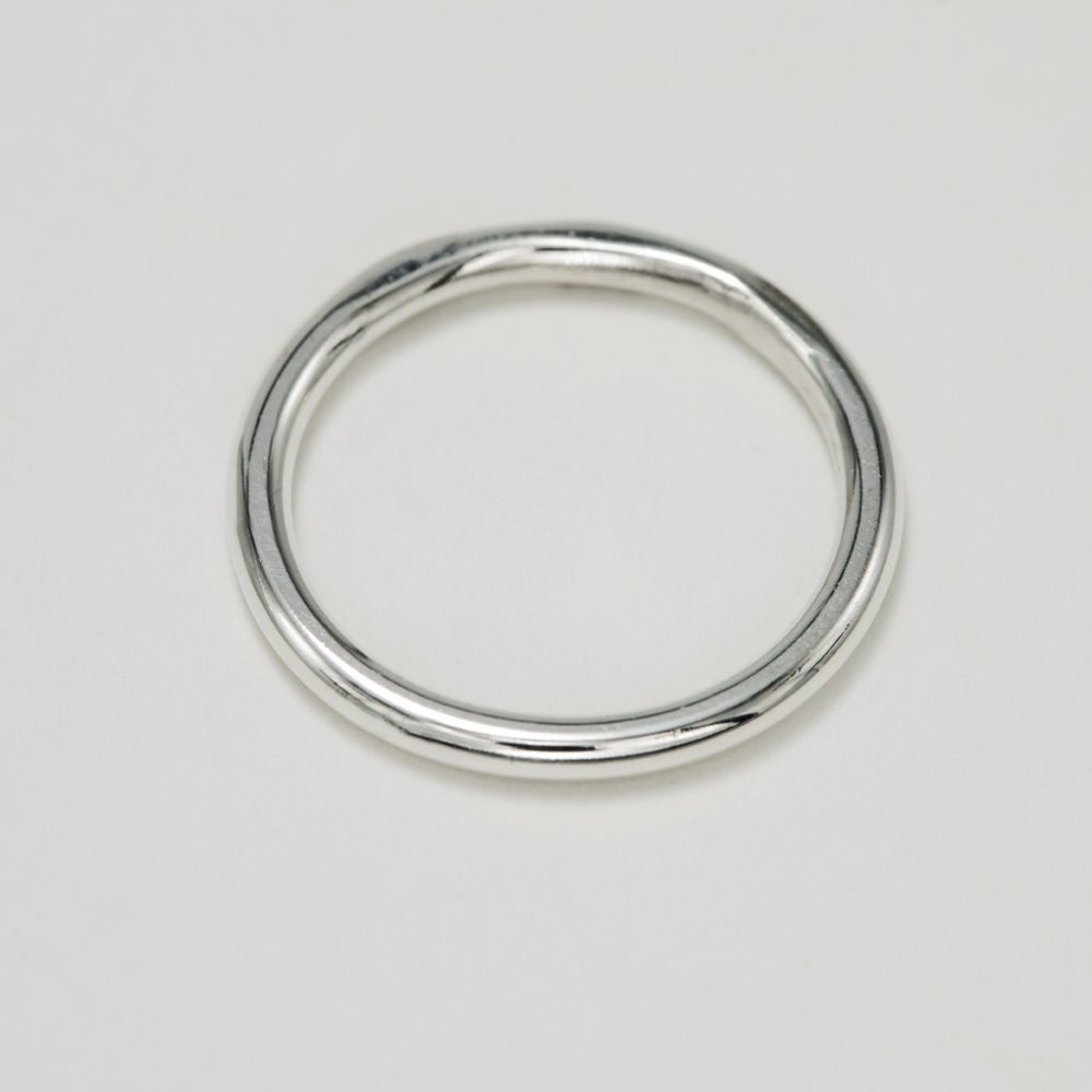 Classic silver ring