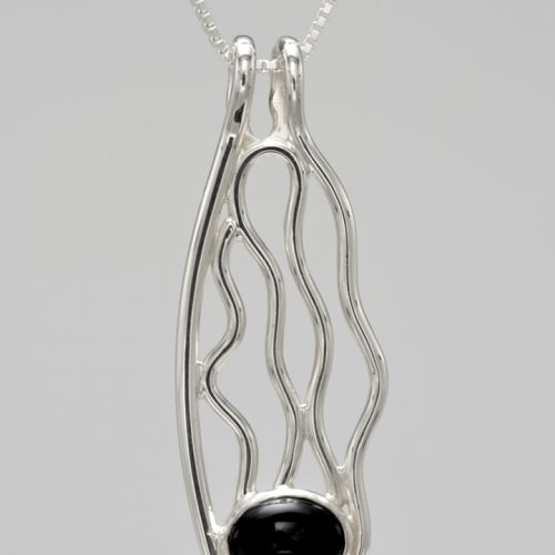 Silver necklace with onyx