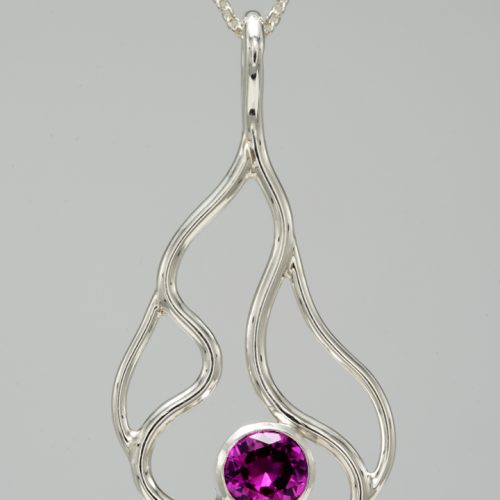 Silver necklace with cubic zirconium