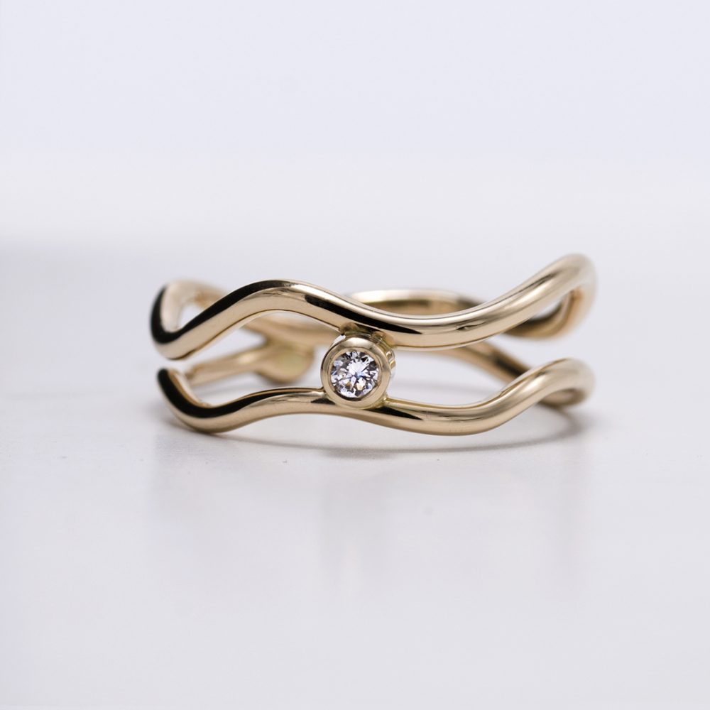 Gold ring with diamond