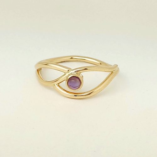 Gold ring with amethyst